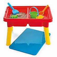 Sand and Water Table