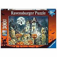 300 pc Halloween House Puzzle